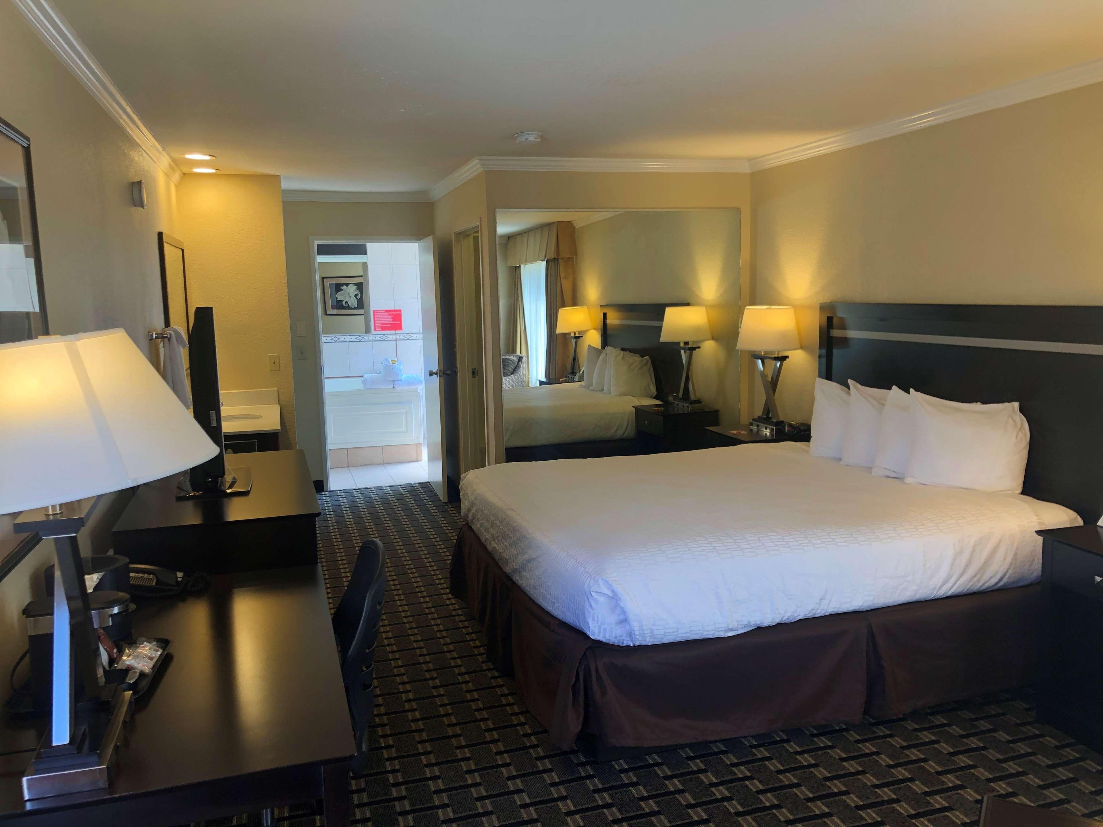 Best Western Plus Inn Of Hayward Exterior foto