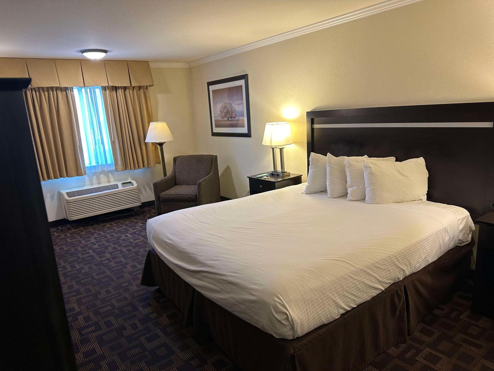 Best Western Plus Inn Of Hayward Exterior foto